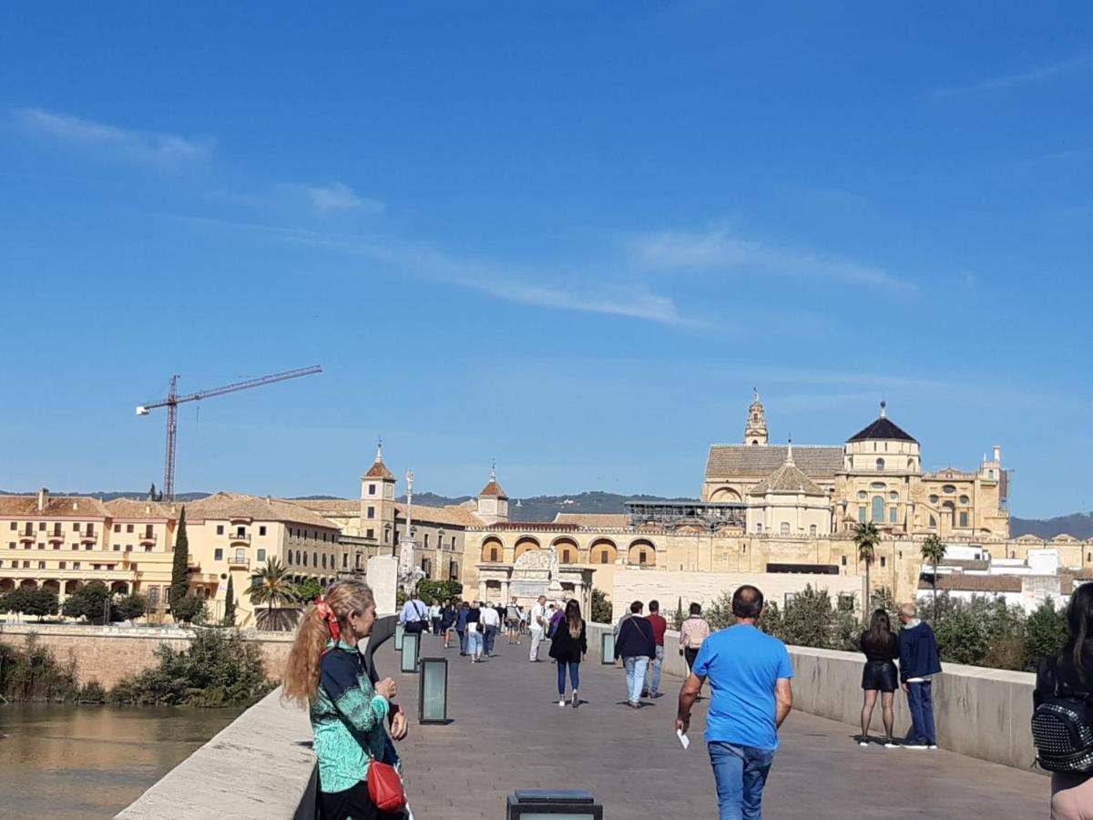 Loft La Calahorra Con Posibilidad De Aparcamiento Pregunta Por El Pack Mas Amor Córdoba Exteriér fotografie